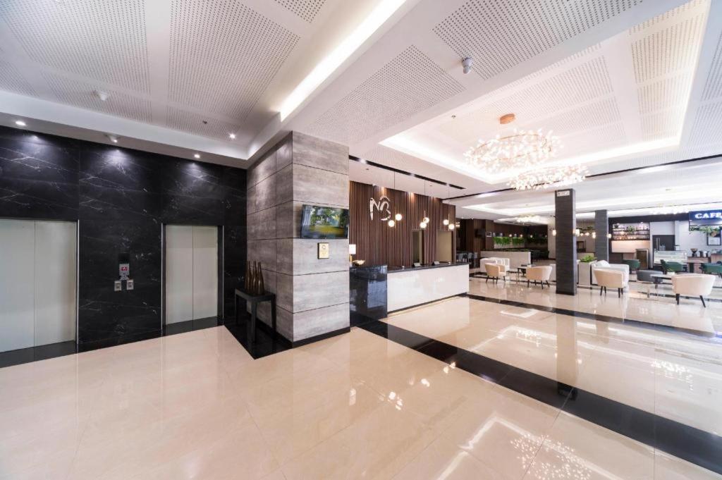 Mallberry Suites Business Hotel Кагаян-де-Оро Экстерьер фото
