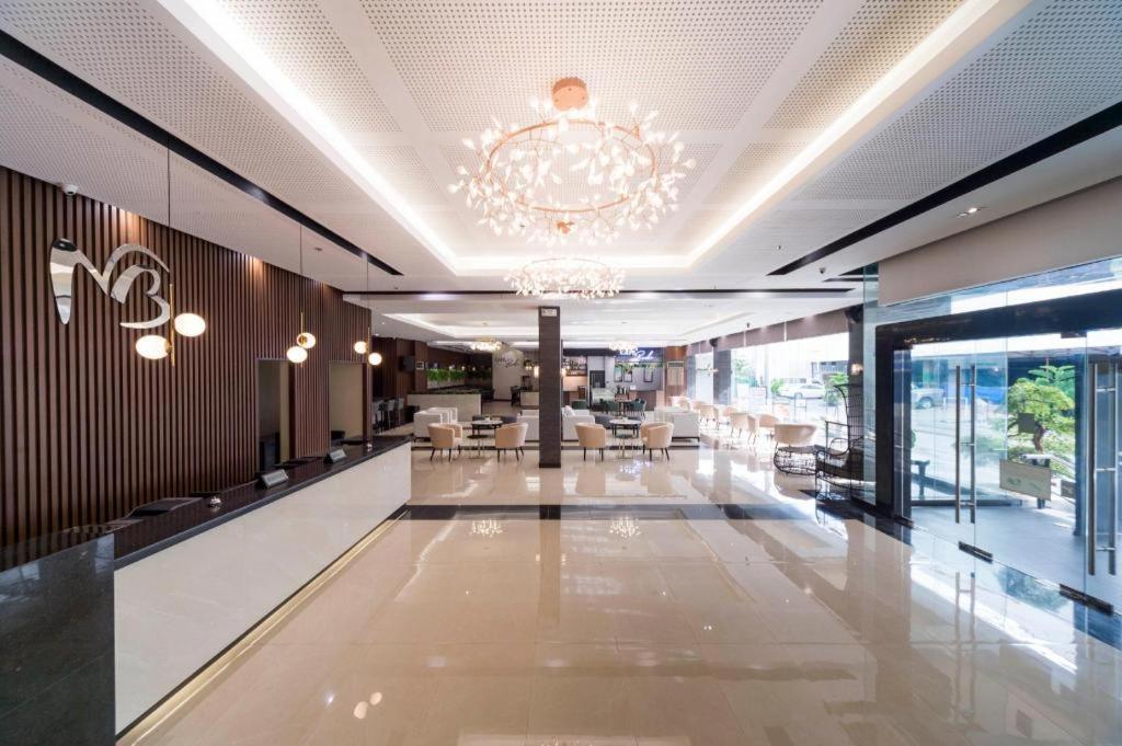 Mallberry Suites Business Hotel Кагаян-де-Оро Экстерьер фото