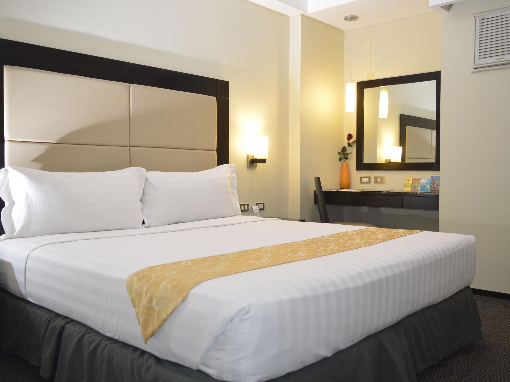 Mallberry Suites Business Hotel Кагаян-де-Оро Экстерьер фото
